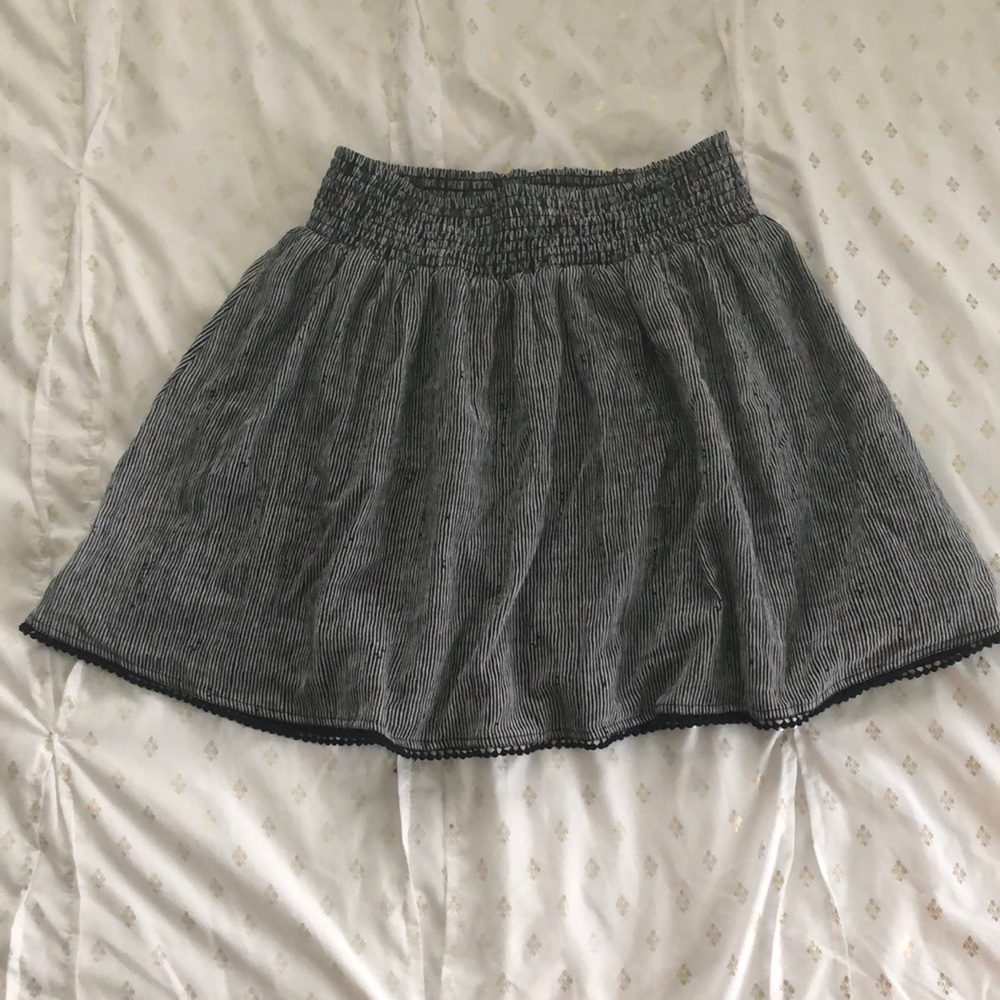 Old Navy Black and White Striped Skirt